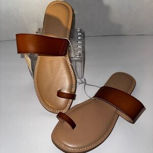 Universal Thread Brown and Tan Women's Sandals